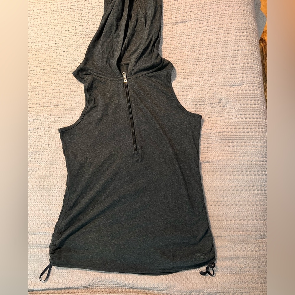 UA Women's Sleeveless Hooded Top With Side Ruching - Charcoal Gray #6A